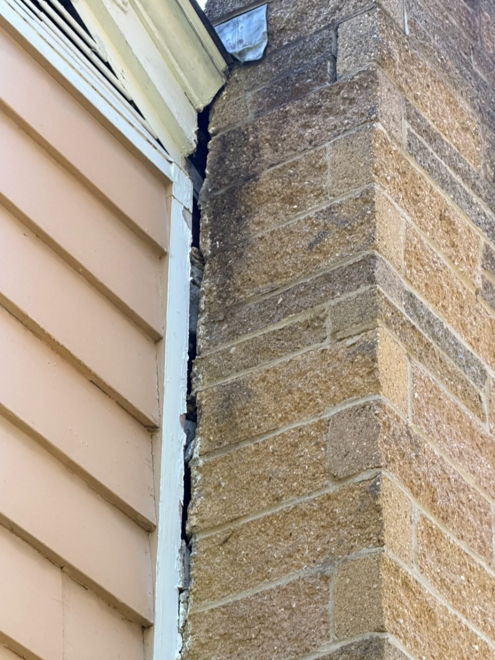 Chimney separating from the house — before repair